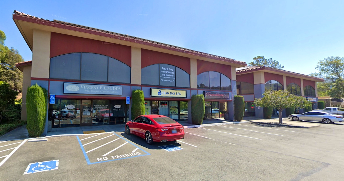 Exterior of Jung Chiropractic in Pinole, CA