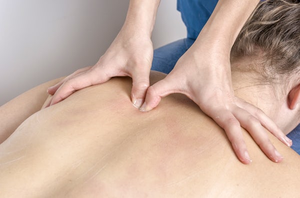 physiotherapy chiropractic massage therapy female patient