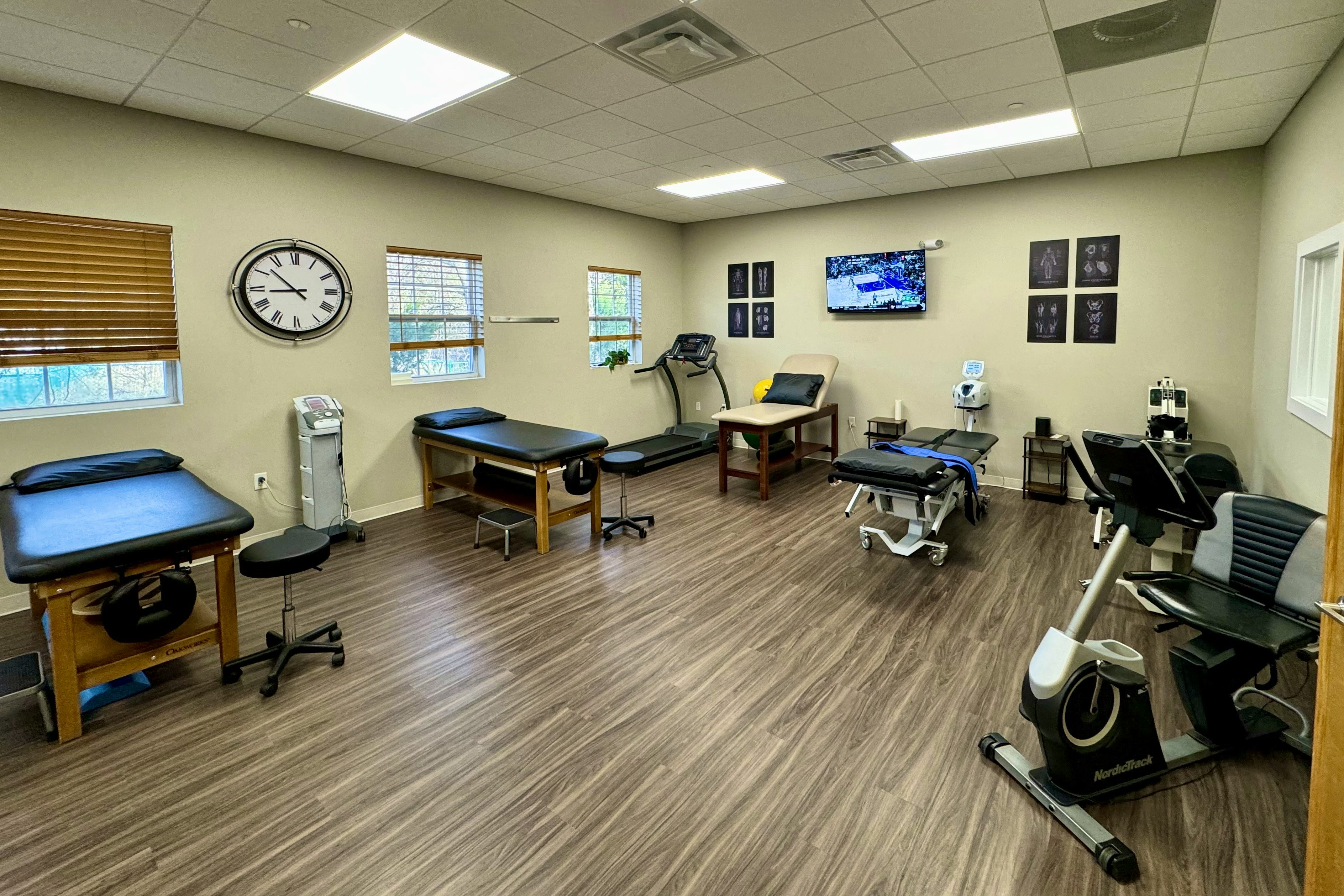 Office interior of Sadon Chiropractic and Rehabilitation Center