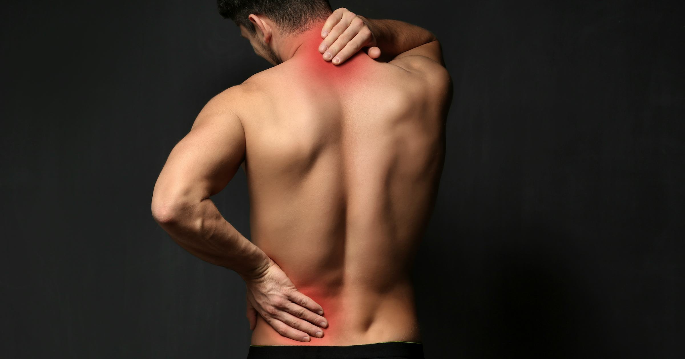 Span back. Боль в спине. Спина картинка. Ногтями по мужской спине. Мужская спина фото.
