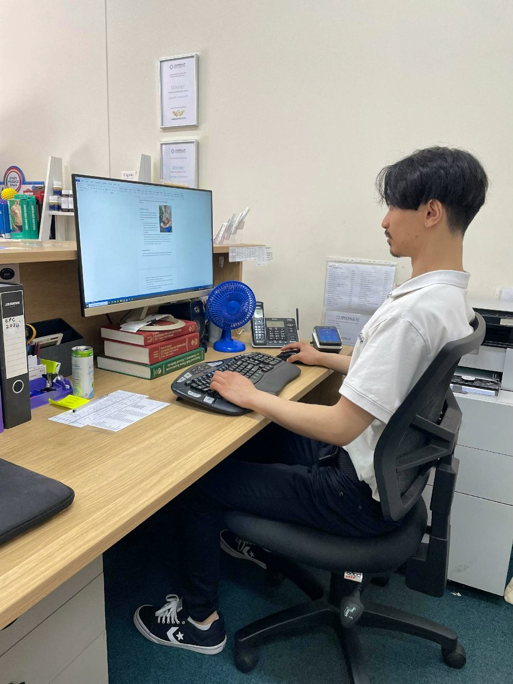 Example of good posture while working at computer
