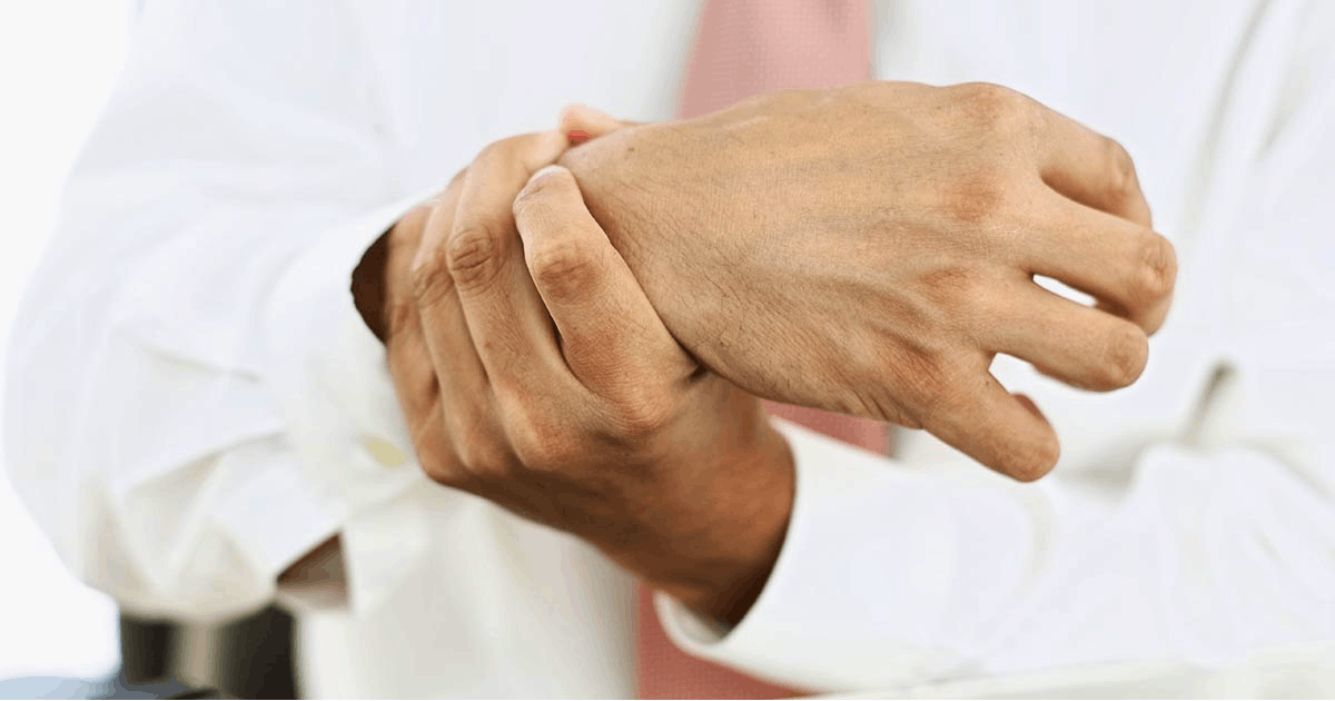 Man experiencing nerve pain seeking treatment for it in Salem, Oregon
